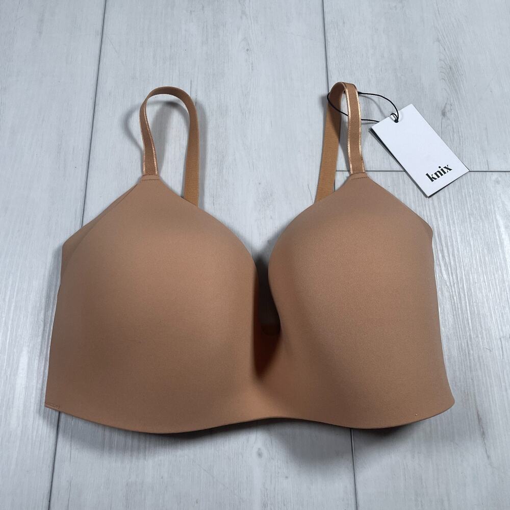 Knix Wing Woman Contour Wireless Bra Size 6 Beige Plunge Molded Foam Cups